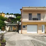 Stunning In With House Sea View *