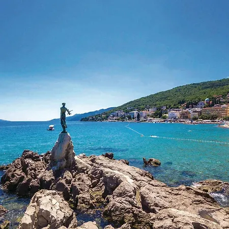 Appartamento Stunning In With House Sea View Ičići
