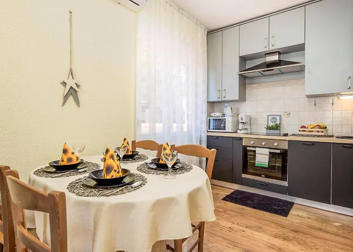 Apartment Beautiful In *